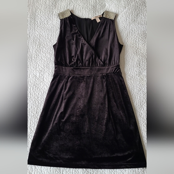 Black Velvety Dress - Picture 1 of 5